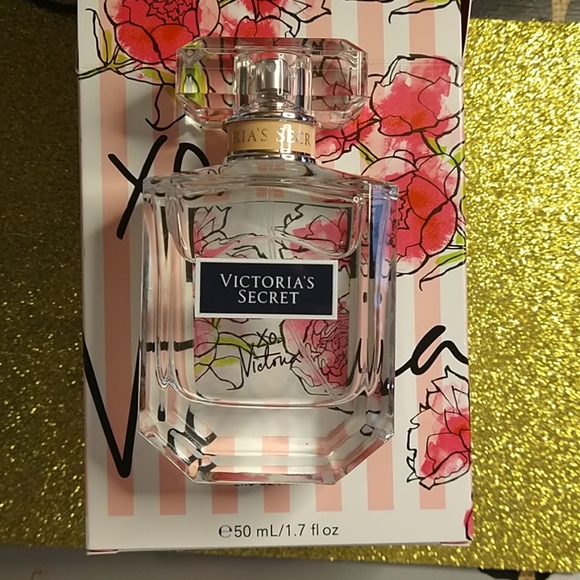 COPY - Victoria Secret Bundle Don't miss this opportunity - Picture 4 of 7